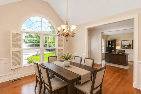 9237 Leaf Brook Lane, Apison, TN 37302