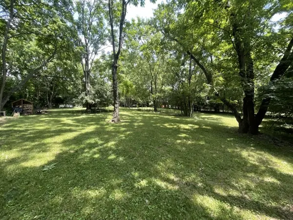 1521 Riverside Dr, Nashville, TN 37206