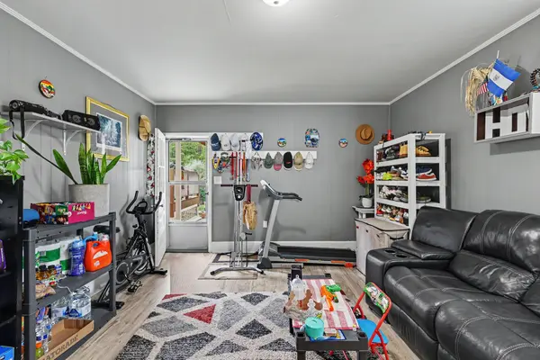 2306 Thomas Ave, Columbia, TN 38401
