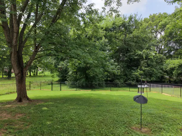 3504 Bahama Dr, Hopkinsville, KY 42240
