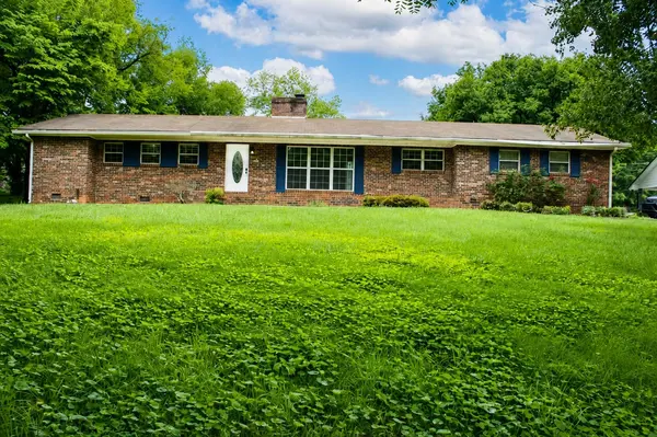 814 Cedar Springs Road, Athens, TN 37303