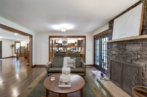 433 Grayson Dr, Nashville, TN 37205