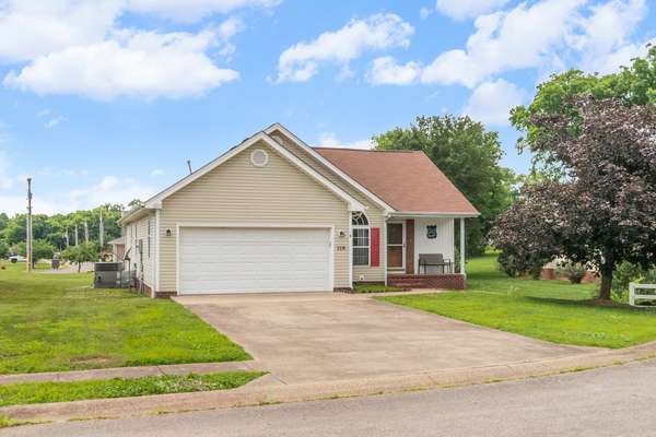 119 Carriage Way, Hopkinsville, KY 42240