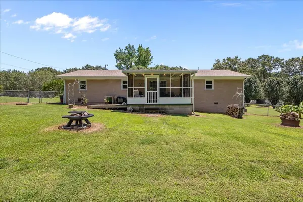 196 Victor St, Camden, TN 38320