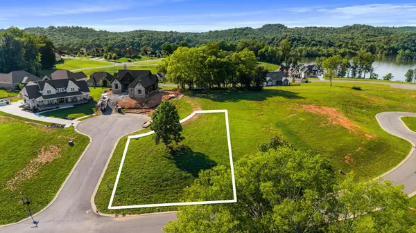 104 Silver Fox Way, Loudon, TN 37774
