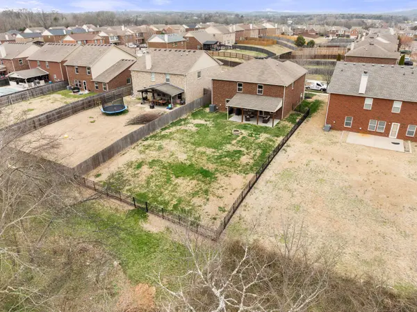 1003 Benwick Rd, Hendersonville, TN 37075