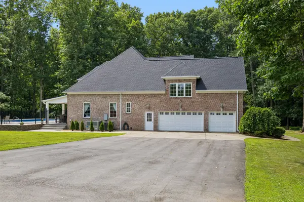 6948 Whispering Oaks Dr, Springfield, TN 37172