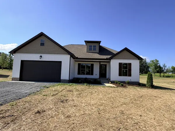 1301 Vickie Ln, Portland, TN 37148