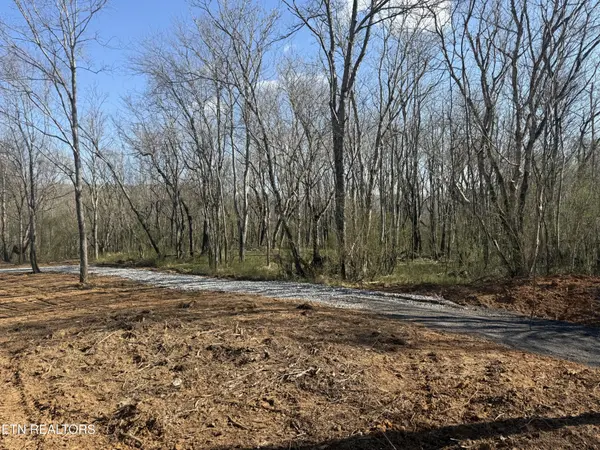 1561 Cane Creek-Cummingsville Rd, Sparta, TN 38583