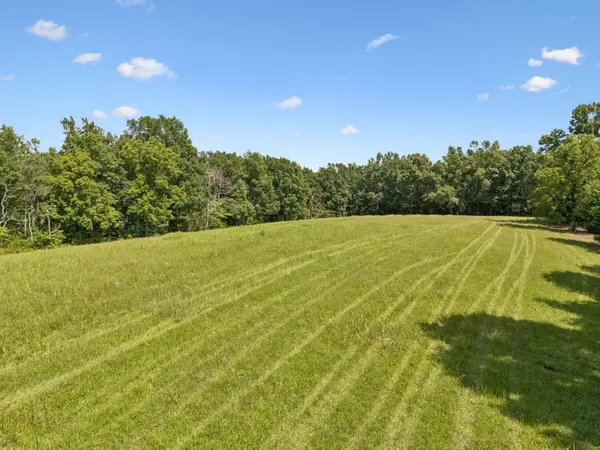 7700 Daugherty Capley Rd, Bon Aqua, TN 37025