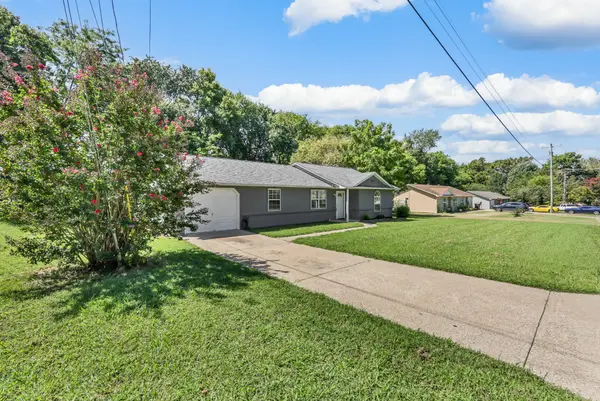 1221 Patton Pl, Oak Grove, KY 42262