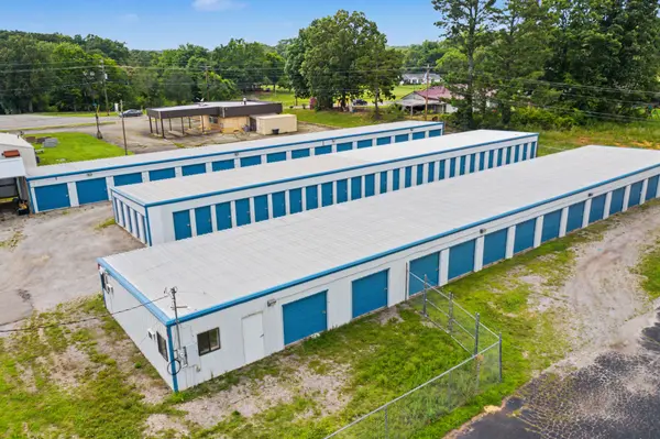 105 Progress Center Plz, Centerville, TN 37033