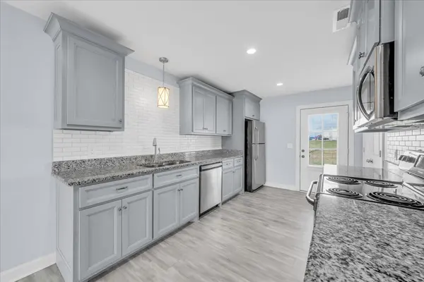 316B Weakley Creek Rd, Lawrenceburg, TN 38464
