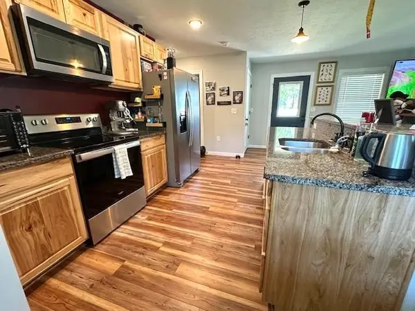 2082 AIRPORT RIDGE RD, Linden, TN 37096