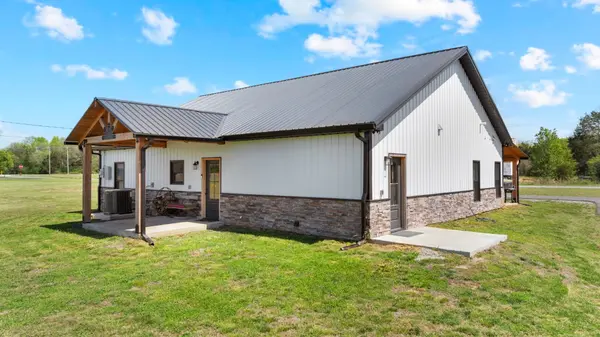 110 Buzzard Roost Rd, Chapel Hill, TN 37034