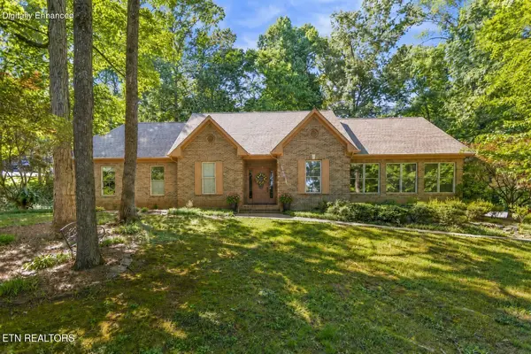 5227 Beverly Oaks Drive, Knoxville, TN 37918