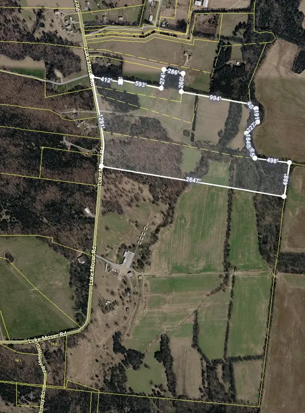 3130 Luke Moser Rd, Columbia, TN 38401