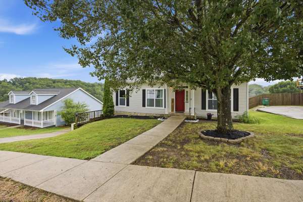 898 Fuller Glen Circle, Chattanooga, TN 37421