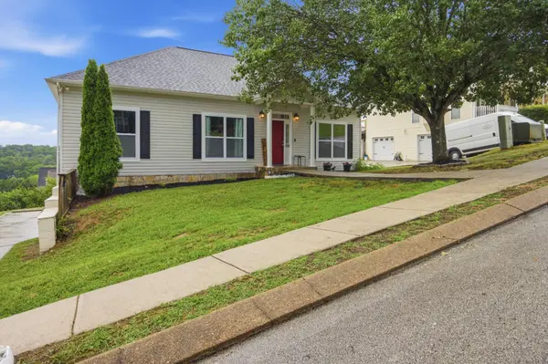 898 Fuller Glen Circle, Chattanooga, TN 37421