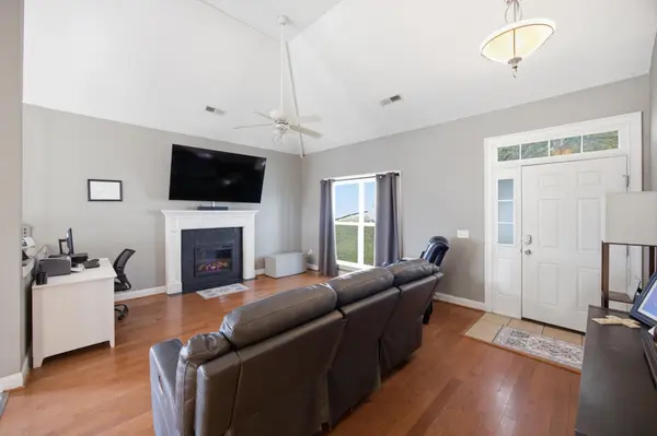 898 Fuller Glen Circle, Chattanooga, TN 37421