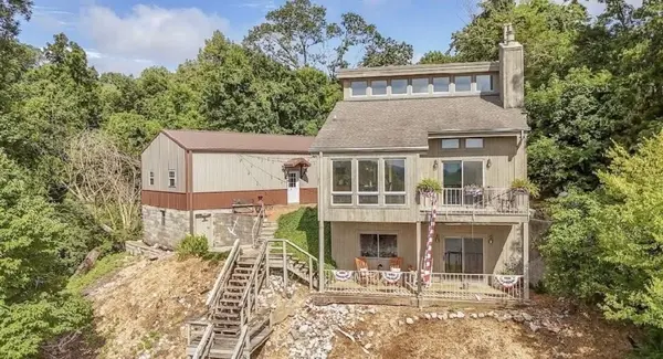 1515 Riverside Ln, Adamsville, TN 38310