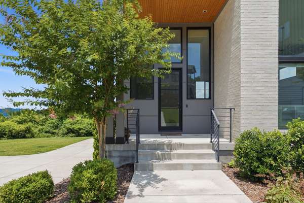 6012 Hill Cir, Nashville, TN 37209