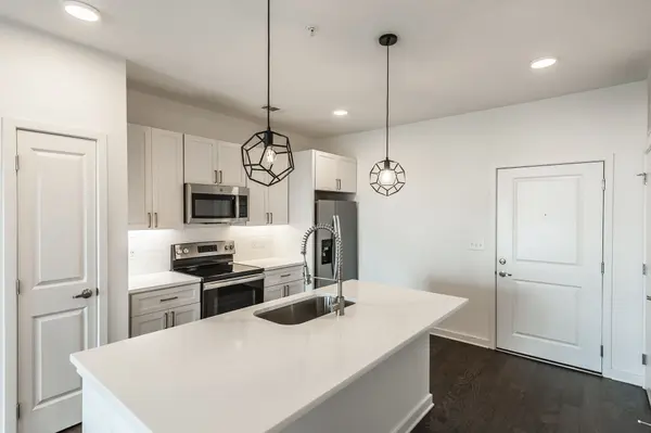 1677 54th Ave #N #438, Nashville, TN 37209