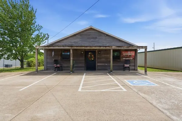 526 Dover Rd, Clarksville, TN 37042