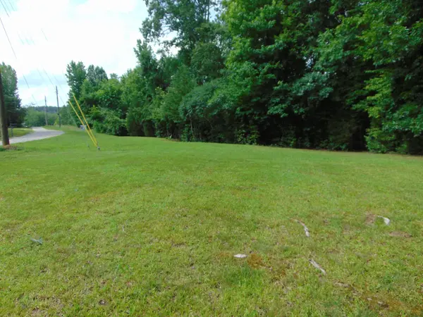1 Beech Creek Loop, Clifton, TN 38425