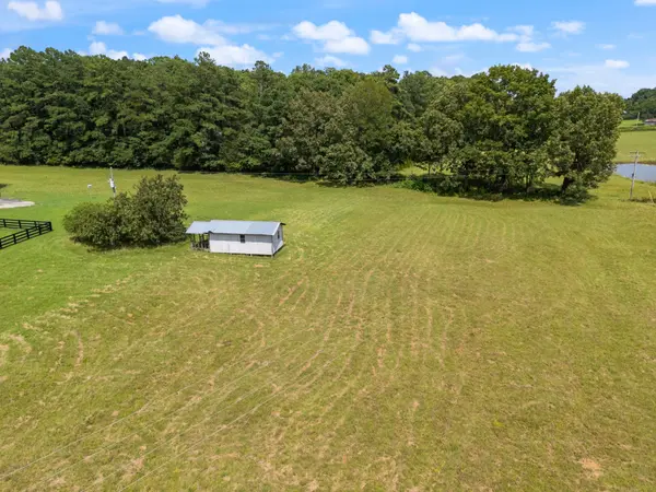 3 Old Pond Lane, Dickson, TN 37055