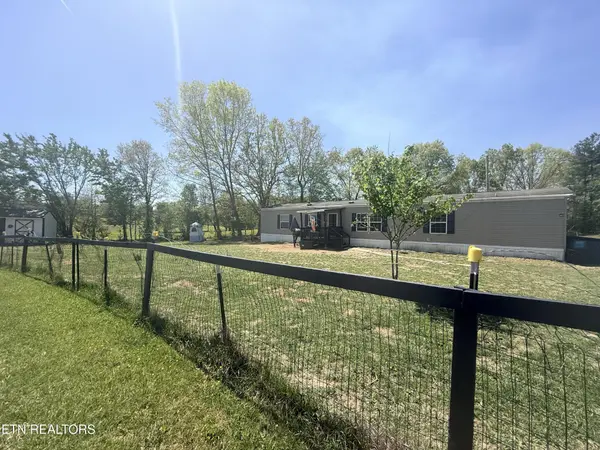 174 Claude Howard Rd, Deer Lodge, TN 37726