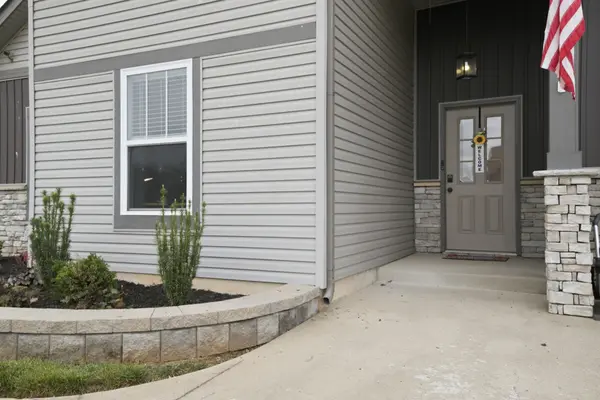 1024 Michaela Cir, Clarksville, TN 37043