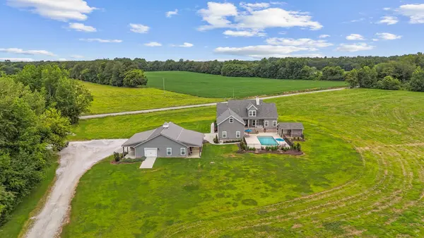 69 Meadows Rd, Hillsboro, TN 37342