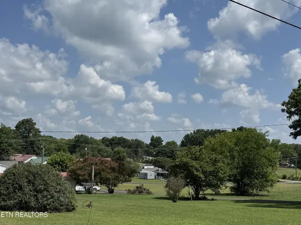 16 Saint Francis St, Englewood, TN 37329