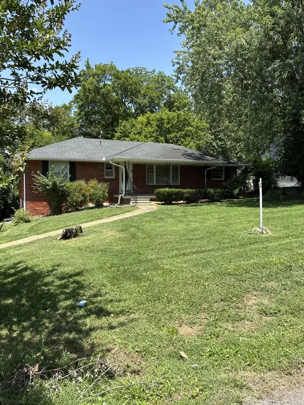 131 Robinhood Cir, Hendersonville, TN 37075