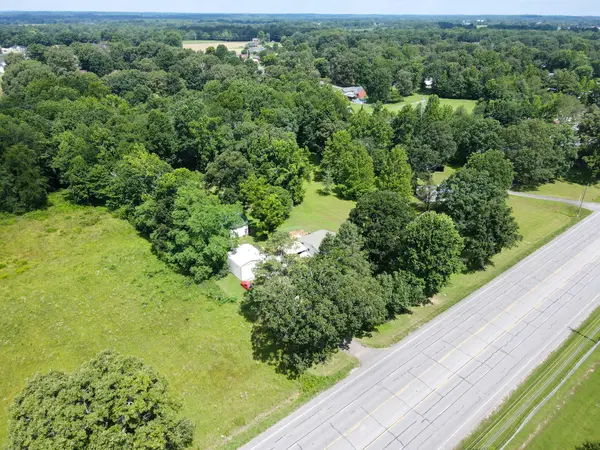 3035 Huntsville Hwy, Fayetteville, TN 37334