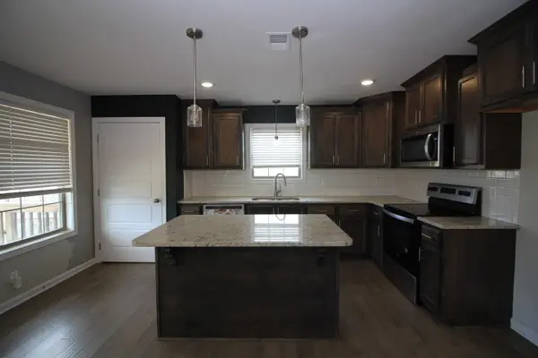 1580 Variance Dr, Clarksville, TN 37042