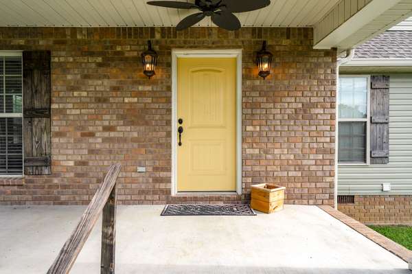 602 7th St, Lawrenceburg, TN 38464