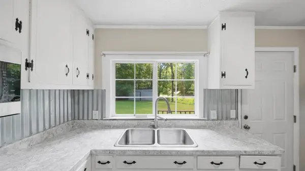 208 County Road 44, Athens, TN 37303