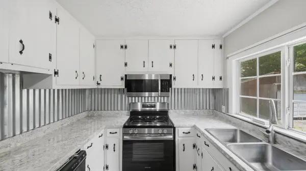 208 County Road 44, Athens, TN 37303