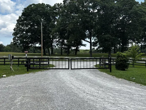 63 Sunset Bluff Way, Monteagle, TN 37356