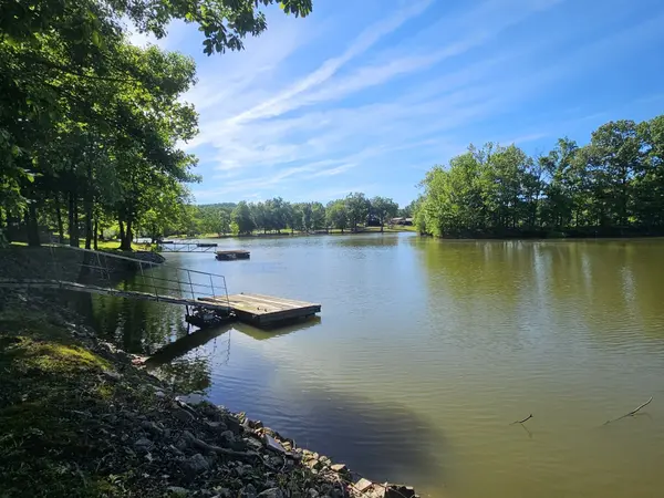 261 Lakeview Dr, Bath Springs, TN 38311