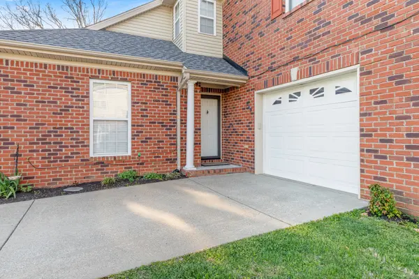 519 Bradford Dr, Dickson, TN 37055
