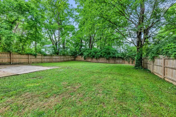 2028 Jones Cir, Nashville, TN 37207
