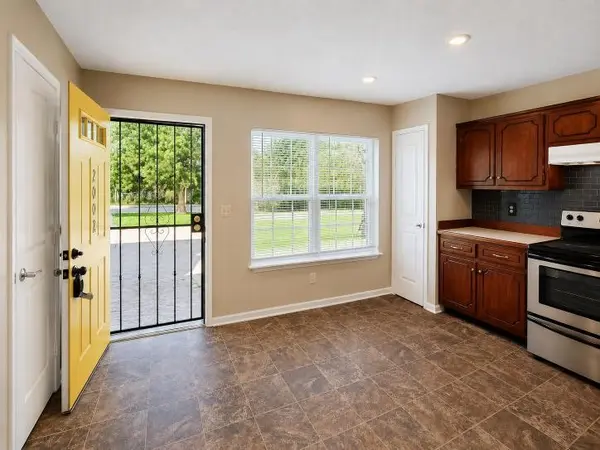 2002 Tynewood Dr, Clarksville, TN 37042