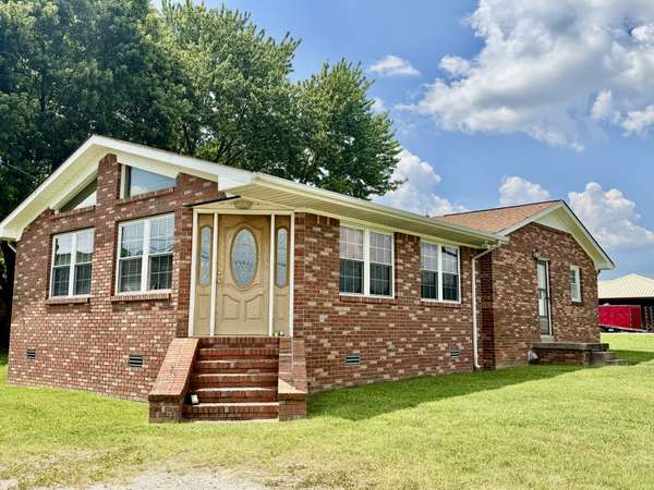214 Captain Dr, Ethridge, TN 38456
