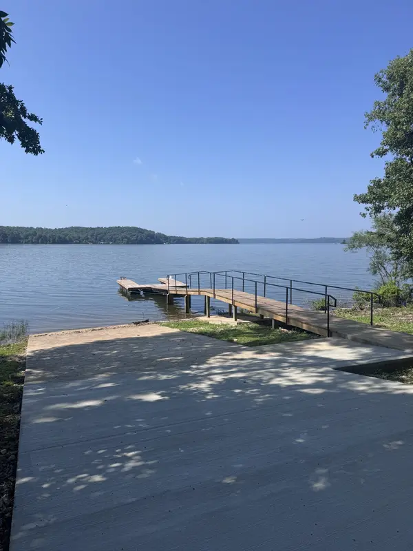 396 Moores Ln, Stewart, TN 37175