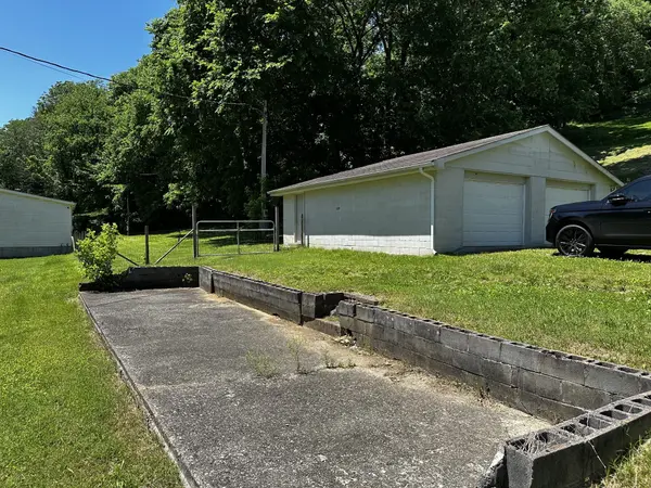 599 Defeated Creek Hwy, Carthage, TN 37030