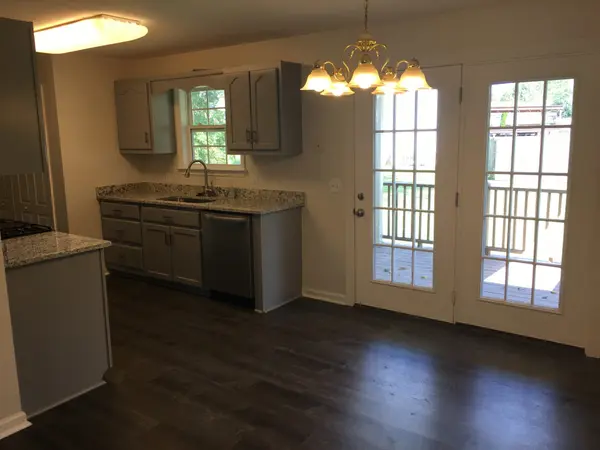 2012 Stafford Dr, Columbia, TN 38401