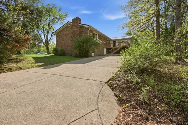 1416 Oakmont Circle, Centerville, TN 37033